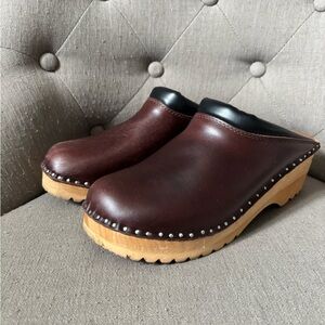 Troentorp Toffelfabriken Burgundy Leather Clogs